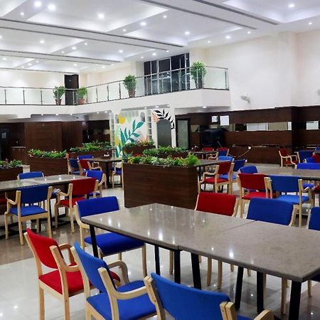 The Richi Rich Hotel And Resort インドール エクステリア 写真